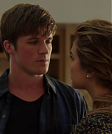 90210-S05E02-103.jpg