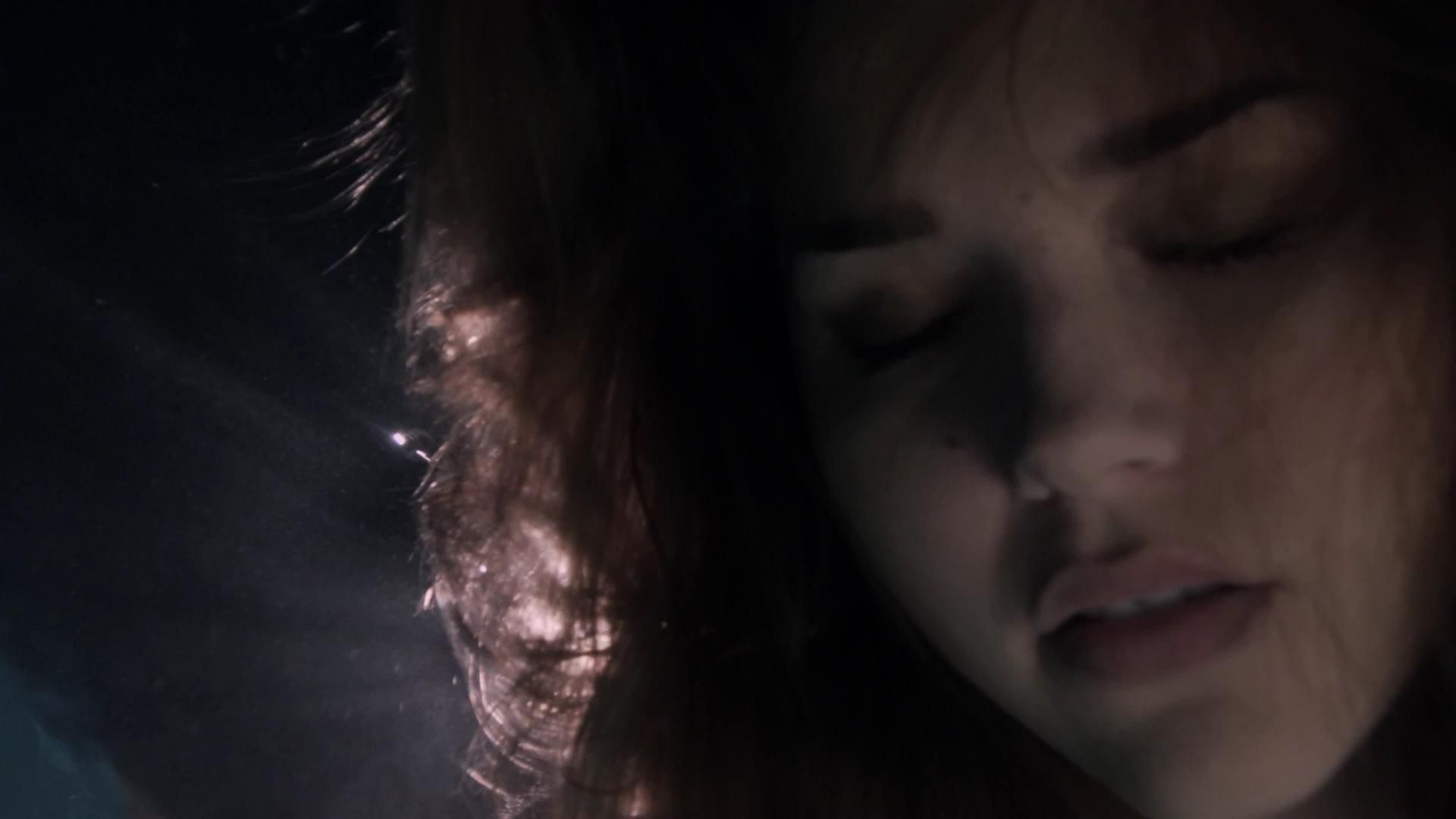 90210-S05E08-017.jpg