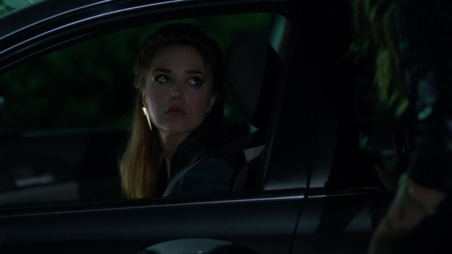 90210-S05E09-021.jpg