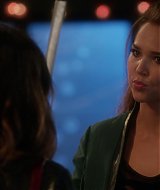 90210-S05E09-037.jpg