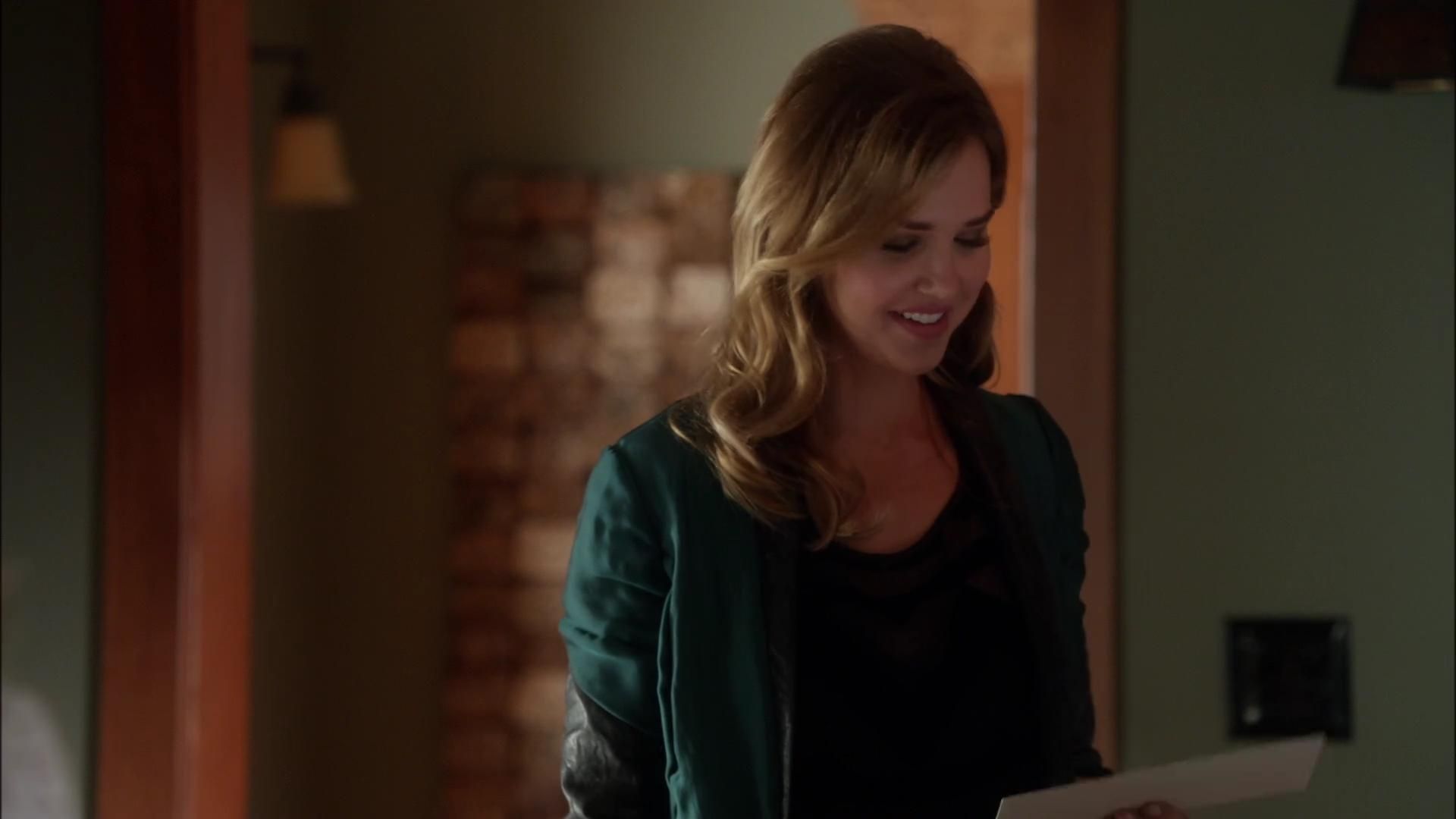 90210-S05E10-026.jpg
