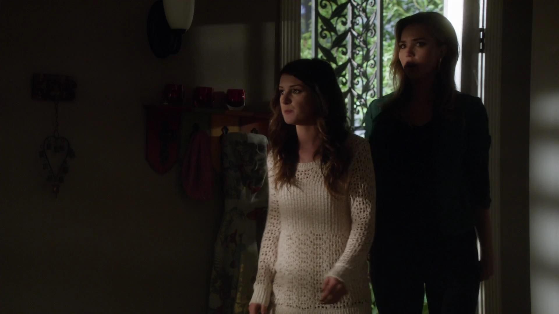 90210-S05E10-052.jpg