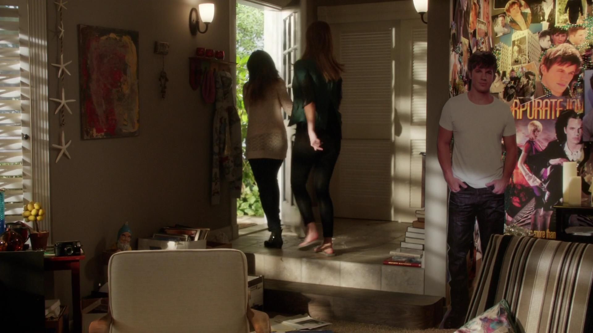 90210-S05E10-093.jpg