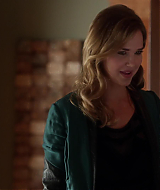 90210-S05E10-023.jpg