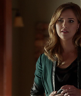 90210-S05E10-039.jpg