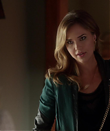 90210-S05E10-044.jpg