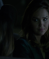 90210-S05E10-106.jpg