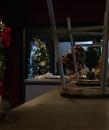 90210-S05E10-122.jpg