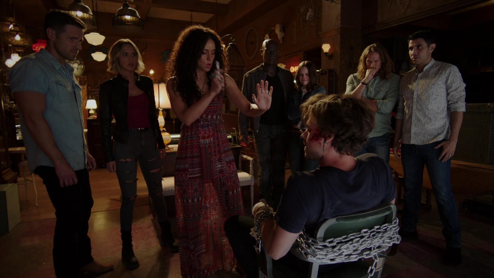 MidnightTexas-S02E01-269.jpg