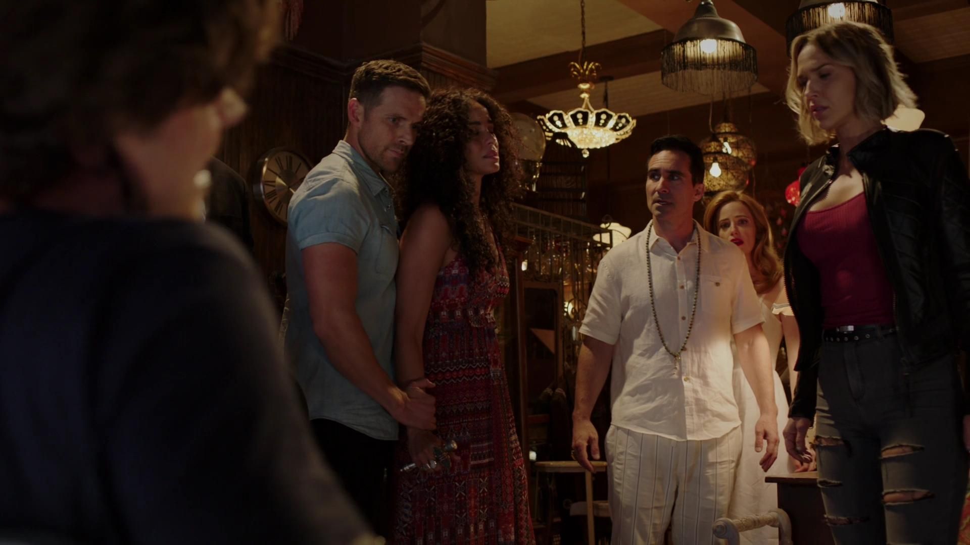 MidnightTexas-S02E01-287.jpg