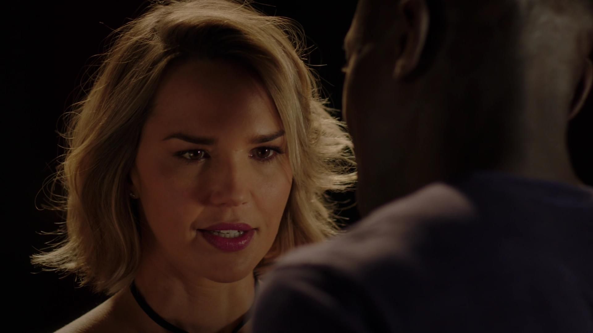 MidnightTexas-S02E02-090.jpg