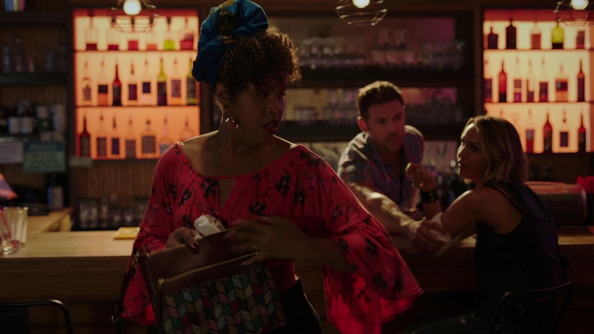 MidnightTexas-S02E03-142.jpg
