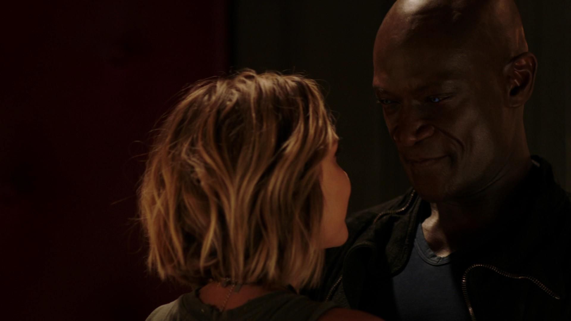 MidnightTexas-S02E03-198.jpg