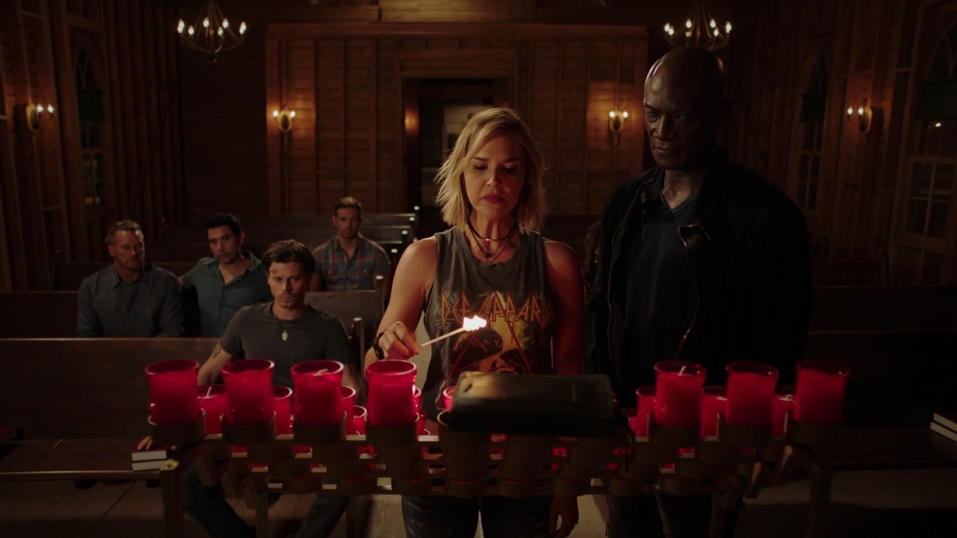 MidnightTexas-S02E03-210.jpg