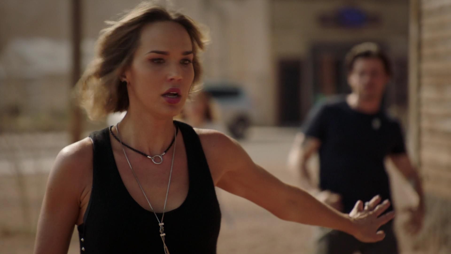 MidnightTexas-S02E04-220.jpg