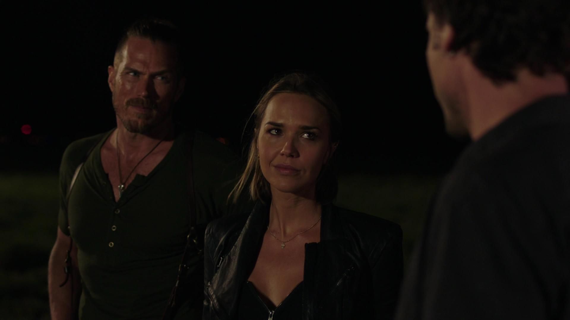 MidnightTexas-S02E04-400.jpg