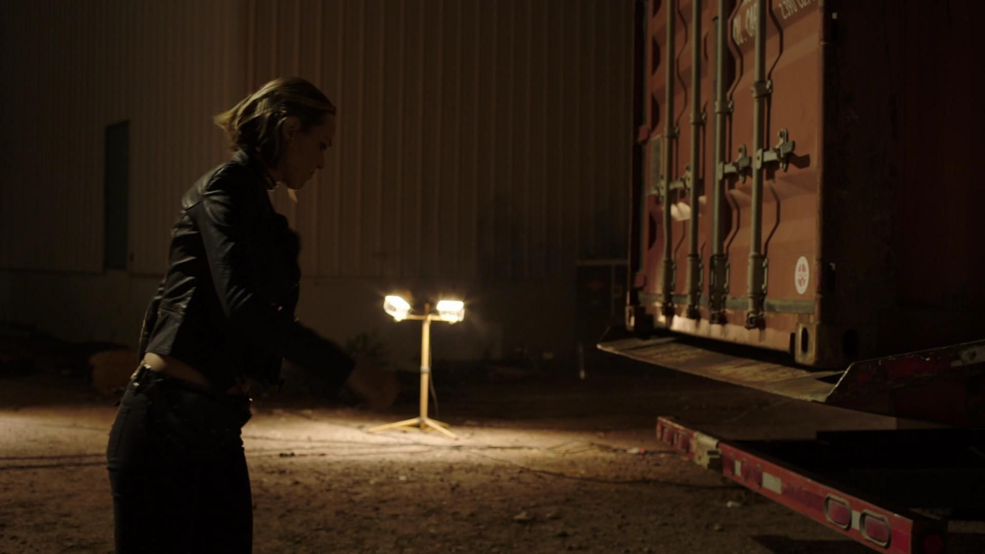 MidnightTexas-S02E04-416.jpg