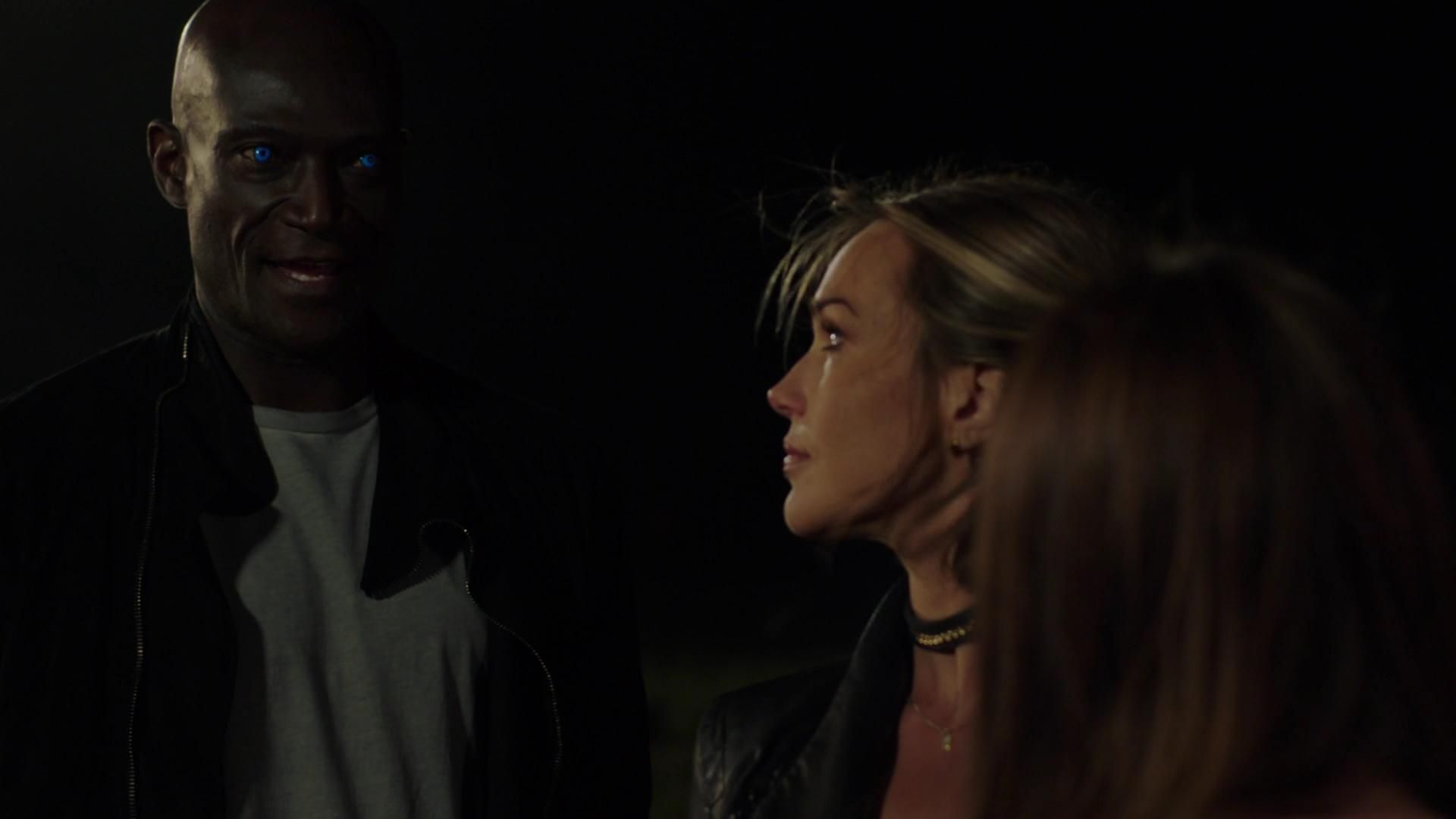 MidnightTexas-S02E04-467.jpg
