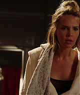 MidnightTexas-S02E04-113.jpg