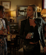 MidnightTexas-S02E04-357.jpg