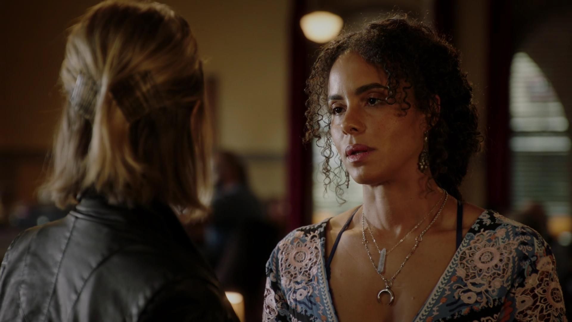 MidnightTexas-S02E05-008.jpg