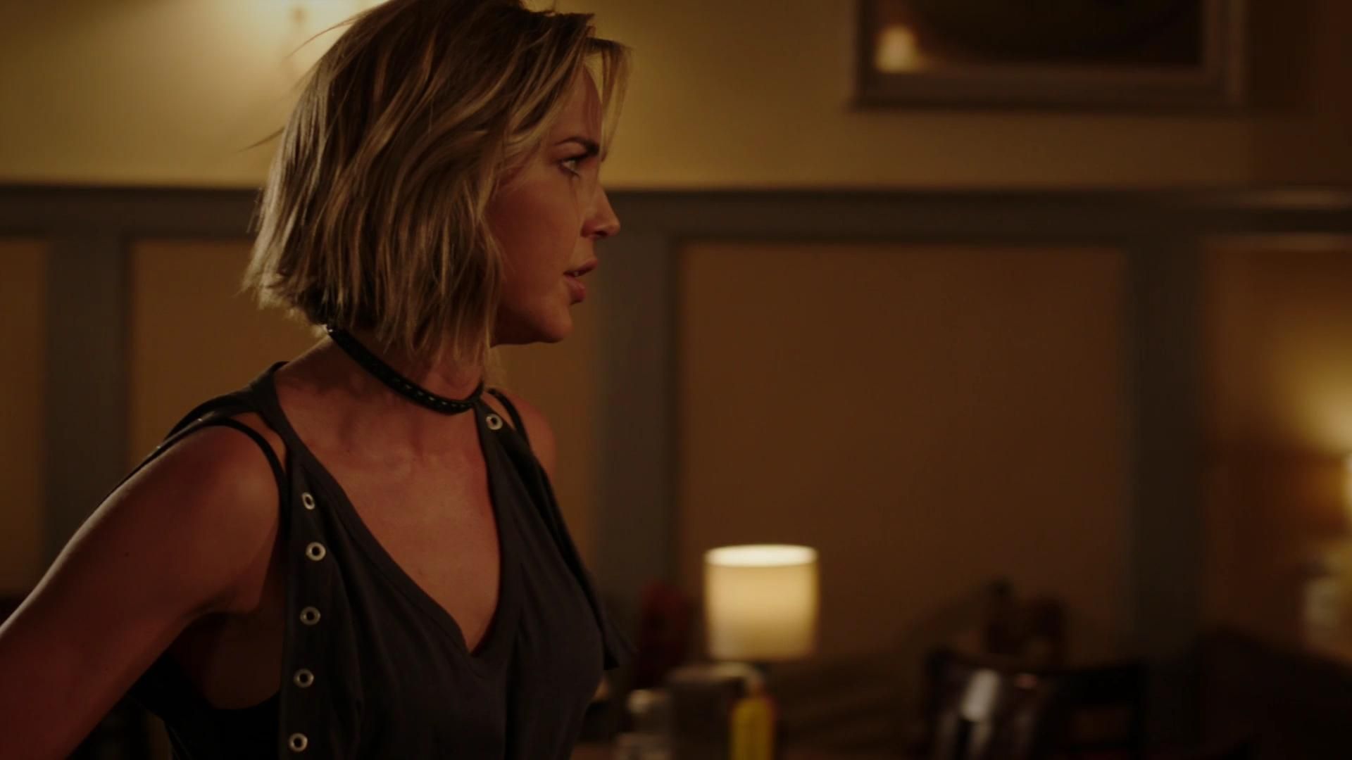 MidnightTexas-S02E05-166.jpg
