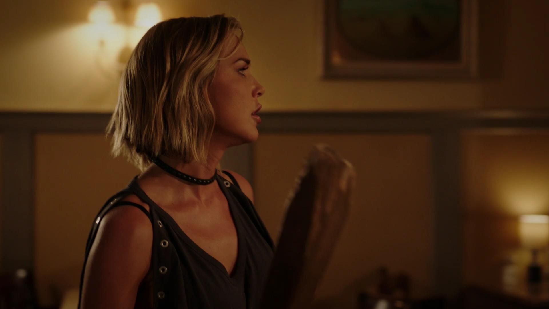 MidnightTexas-S02E05-167.jpg