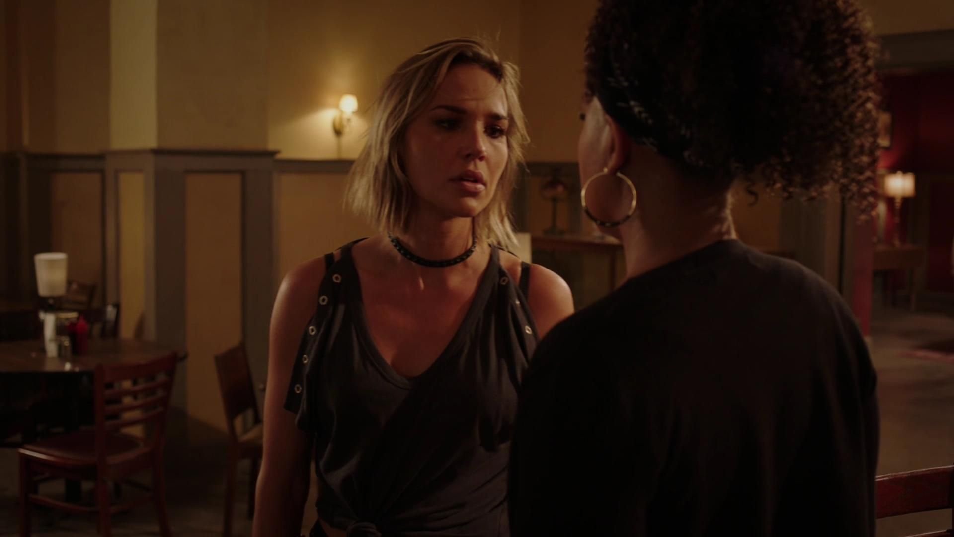 MidnightTexas-S02E05-213.jpg
