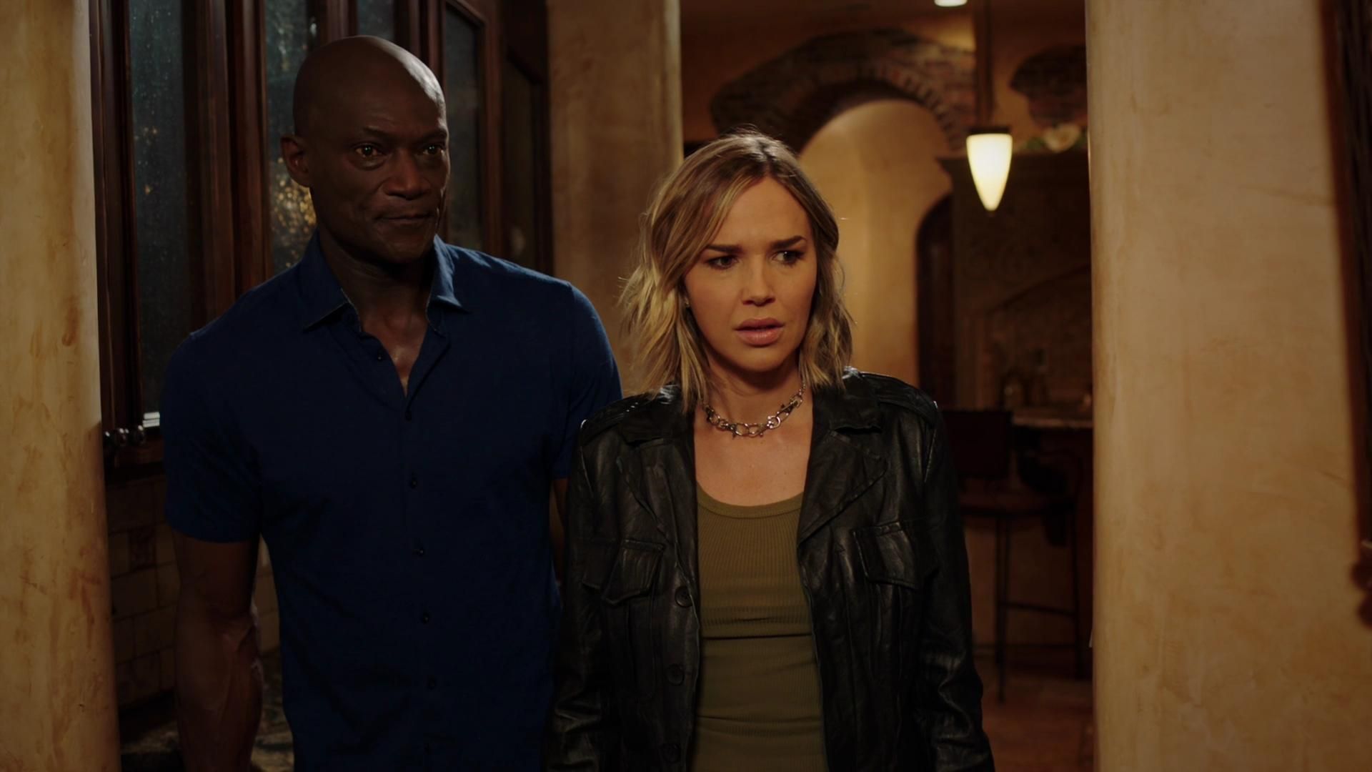 MidnightTexas-S02E05-249.jpg