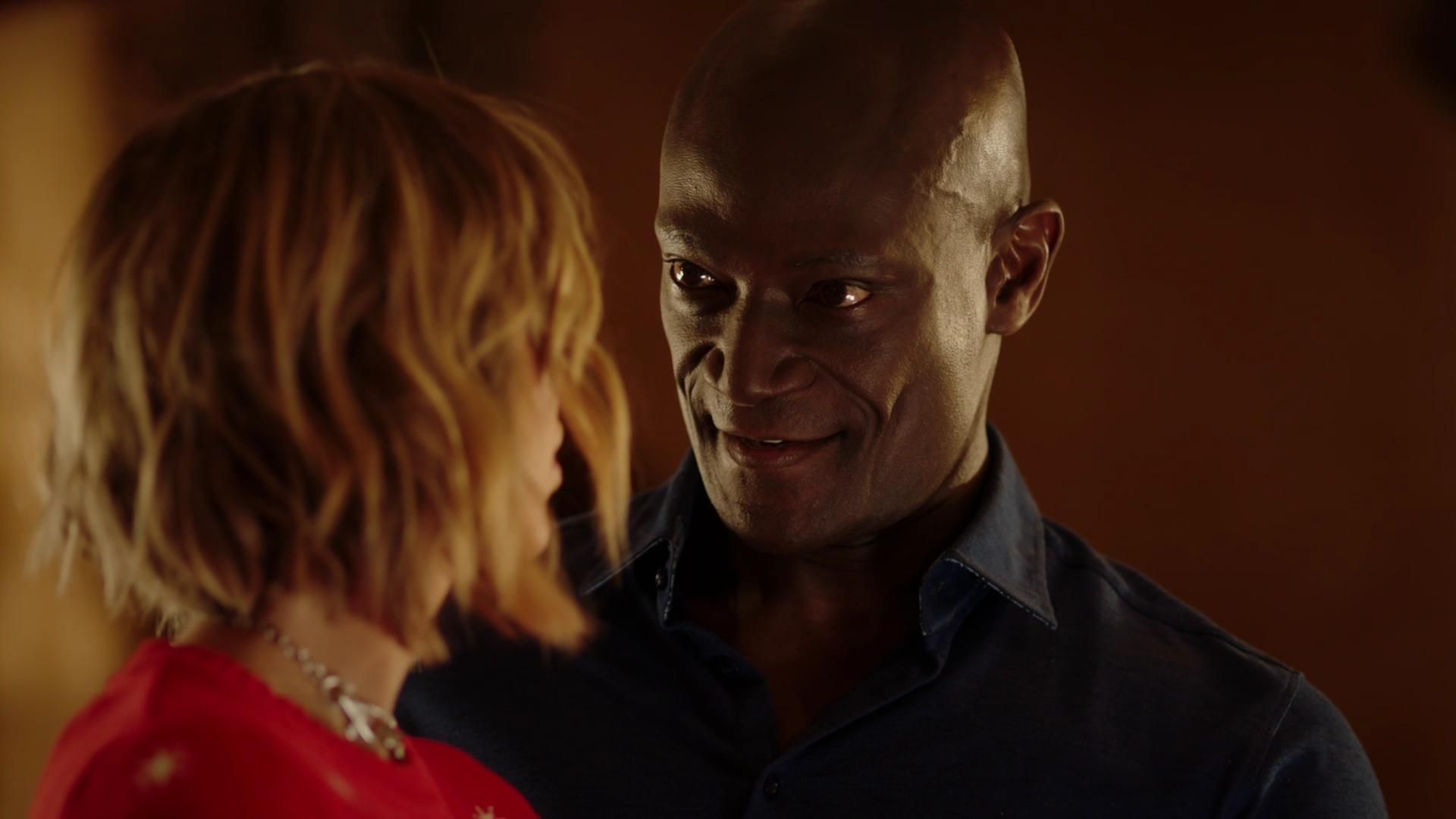 MidnightTexas-S02E05-453.jpg