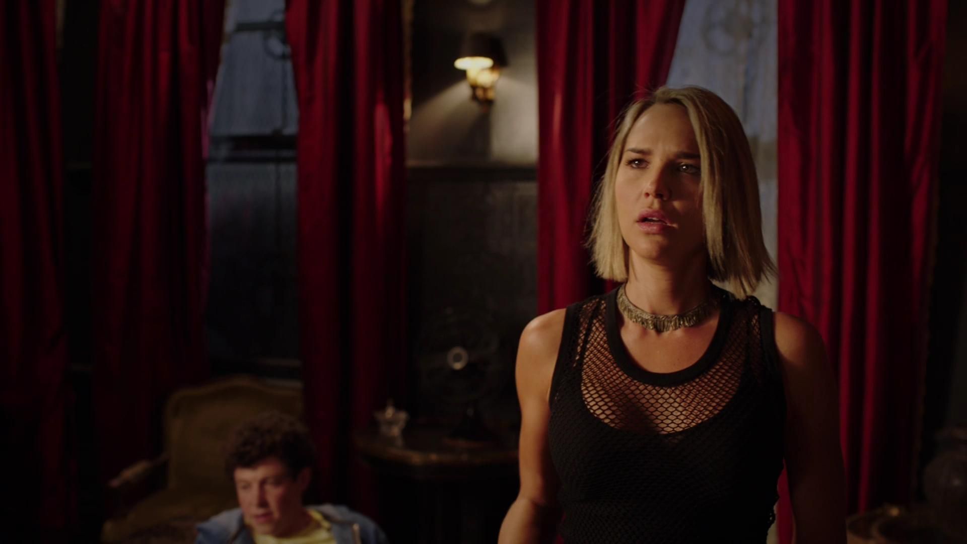 MidnightTexas-S02E06-108.jpg