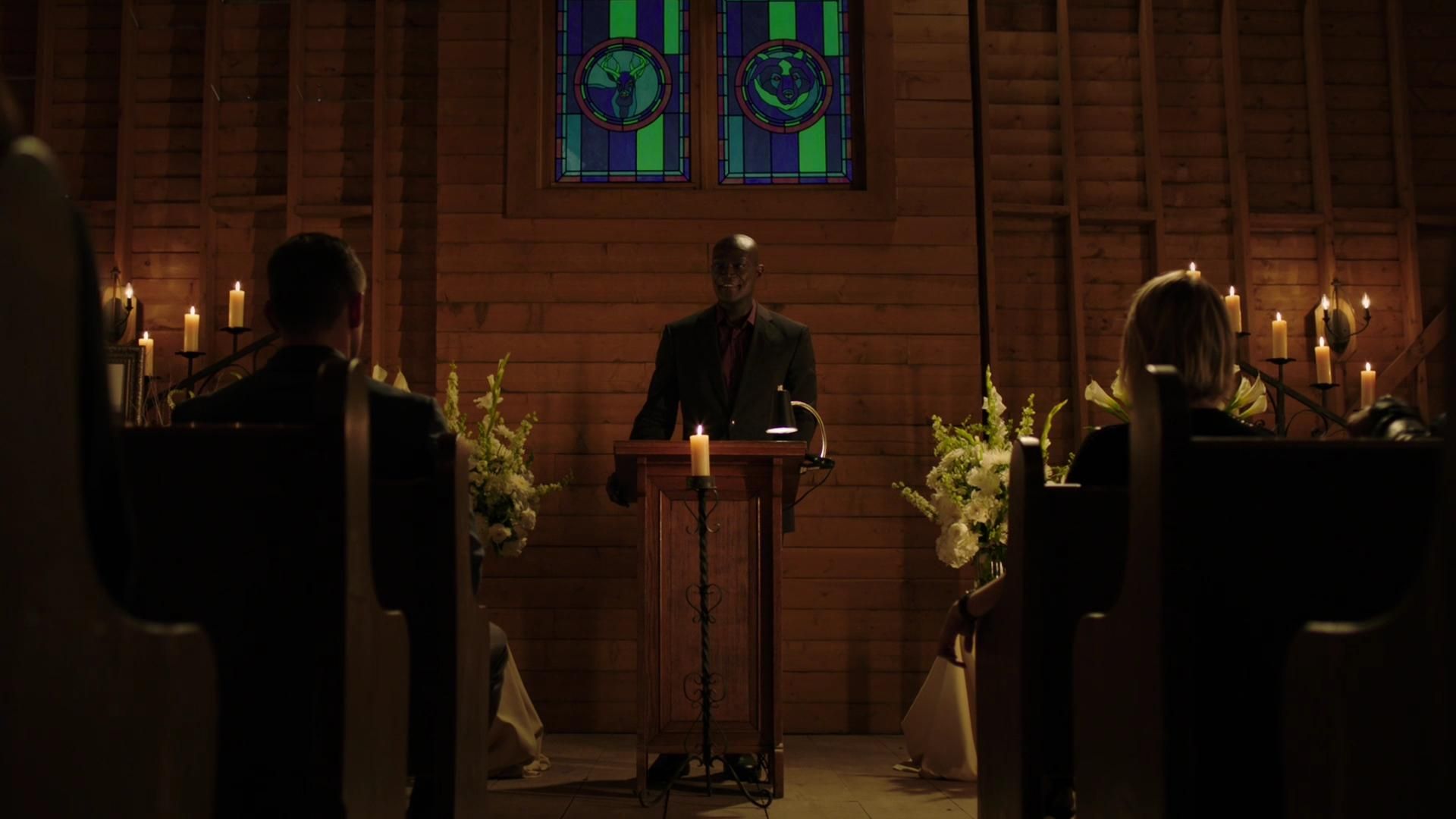 MidnightTexas-S02E07-008.jpg