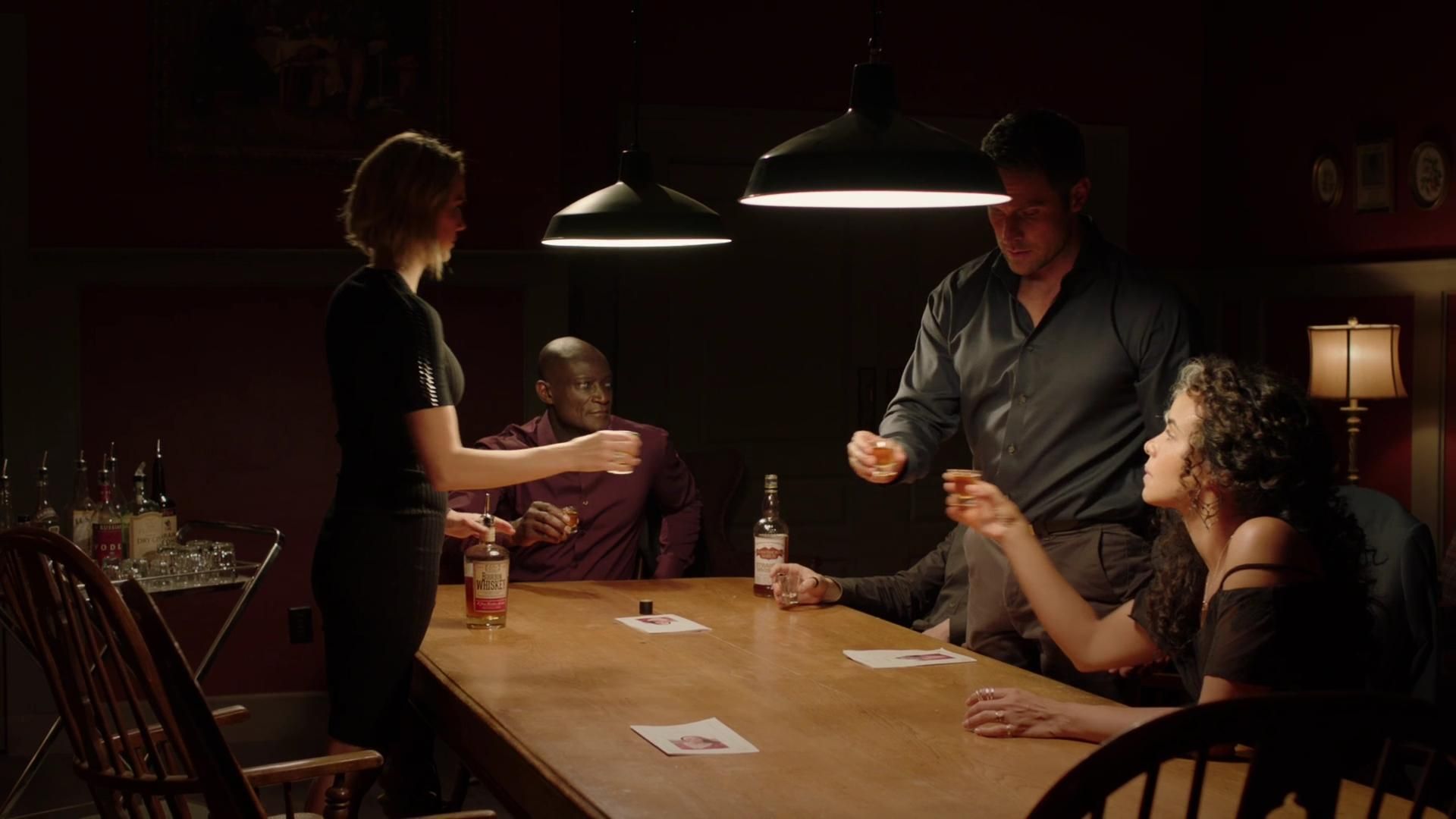 MidnightTexas-S02E07-036.jpg