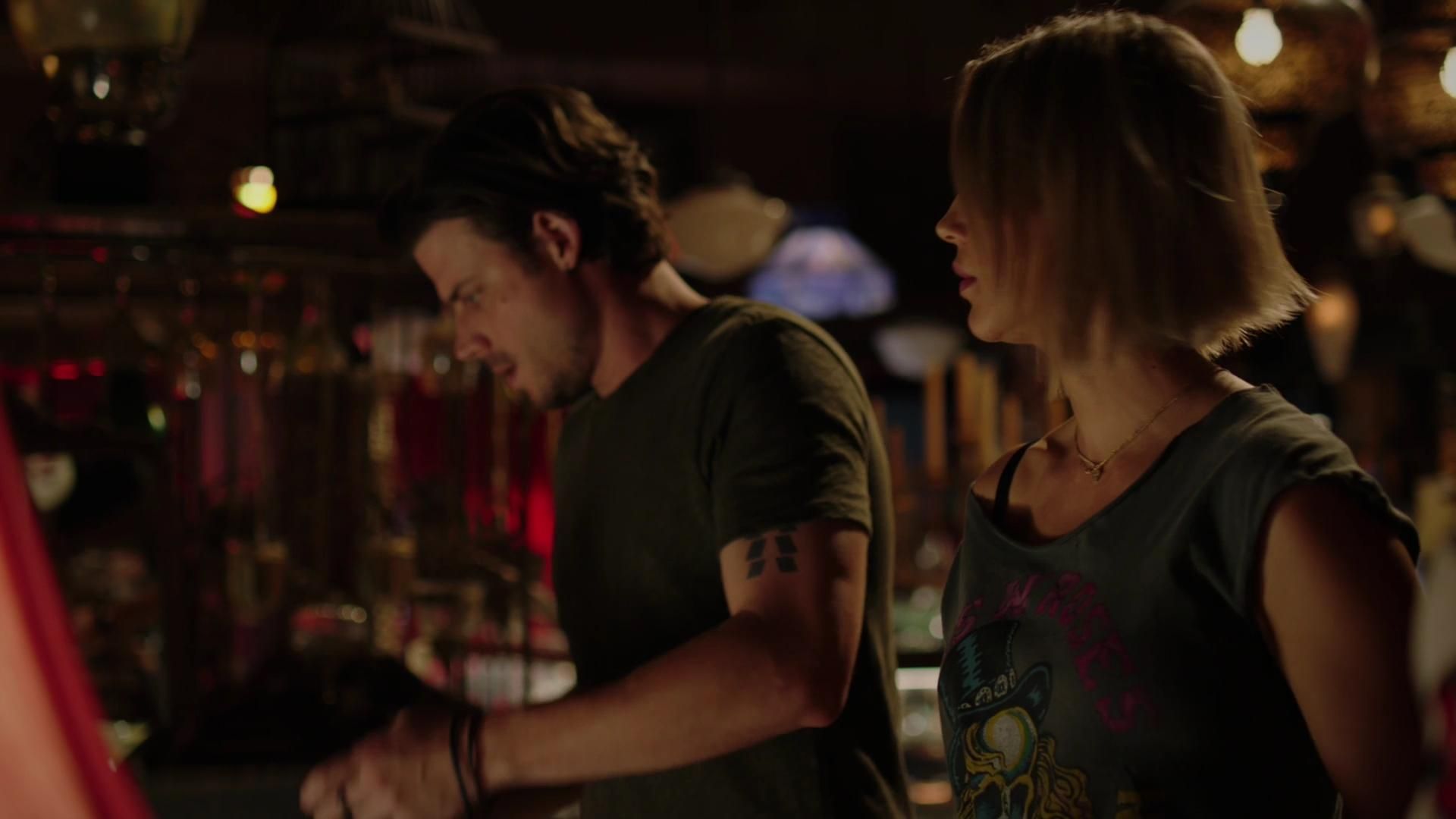 MidnightTexas-S02E07-066.jpg