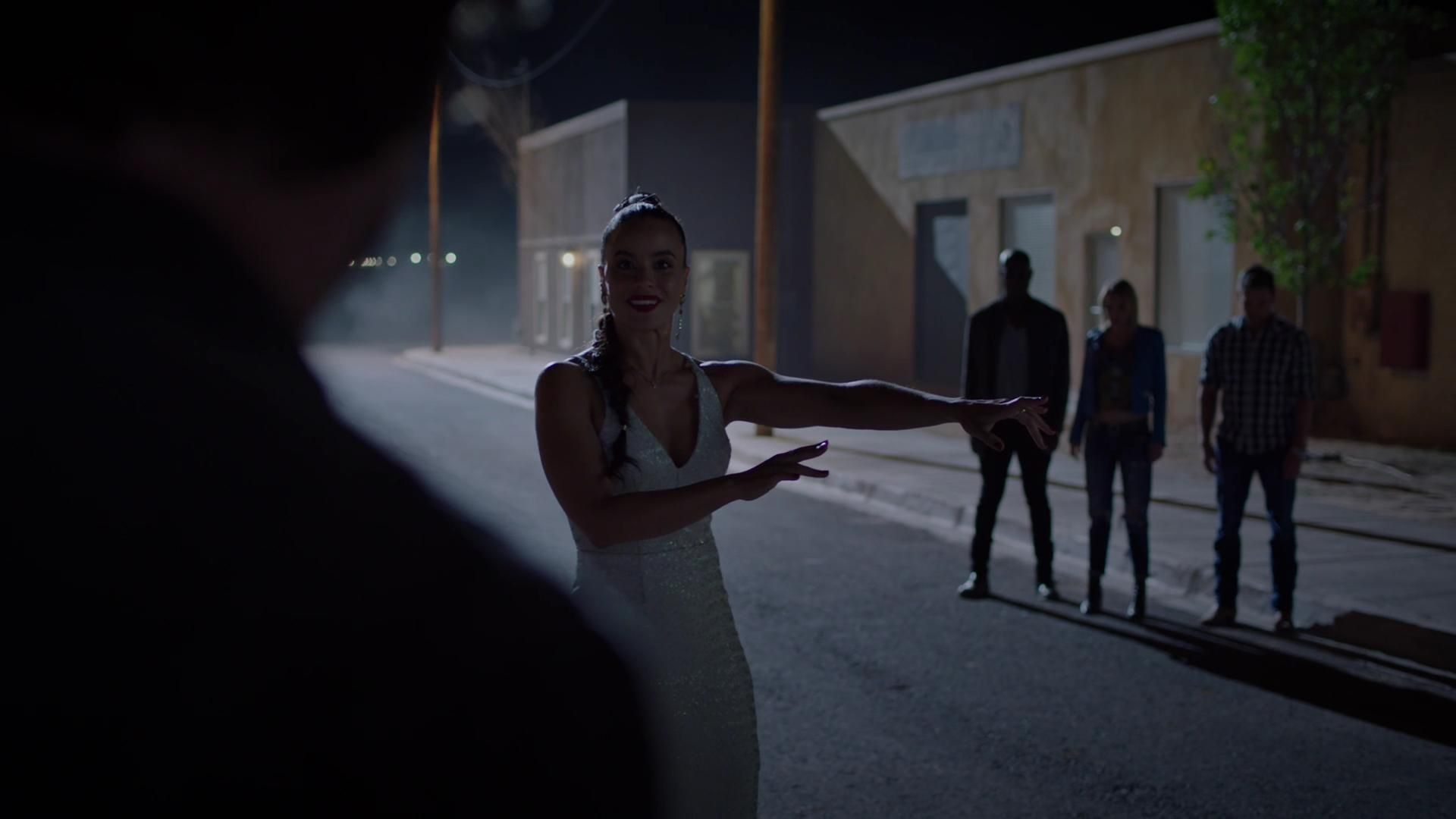 MidnightTexas-S02E08-010.jpg