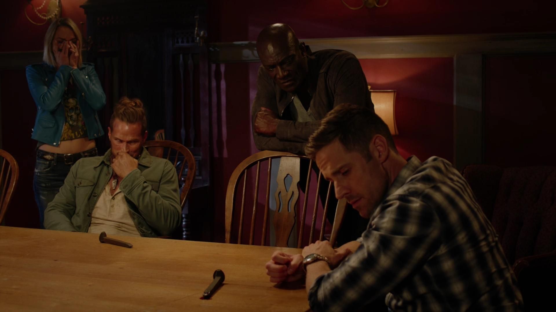 MidnightTexas-S02E08-030.jpg