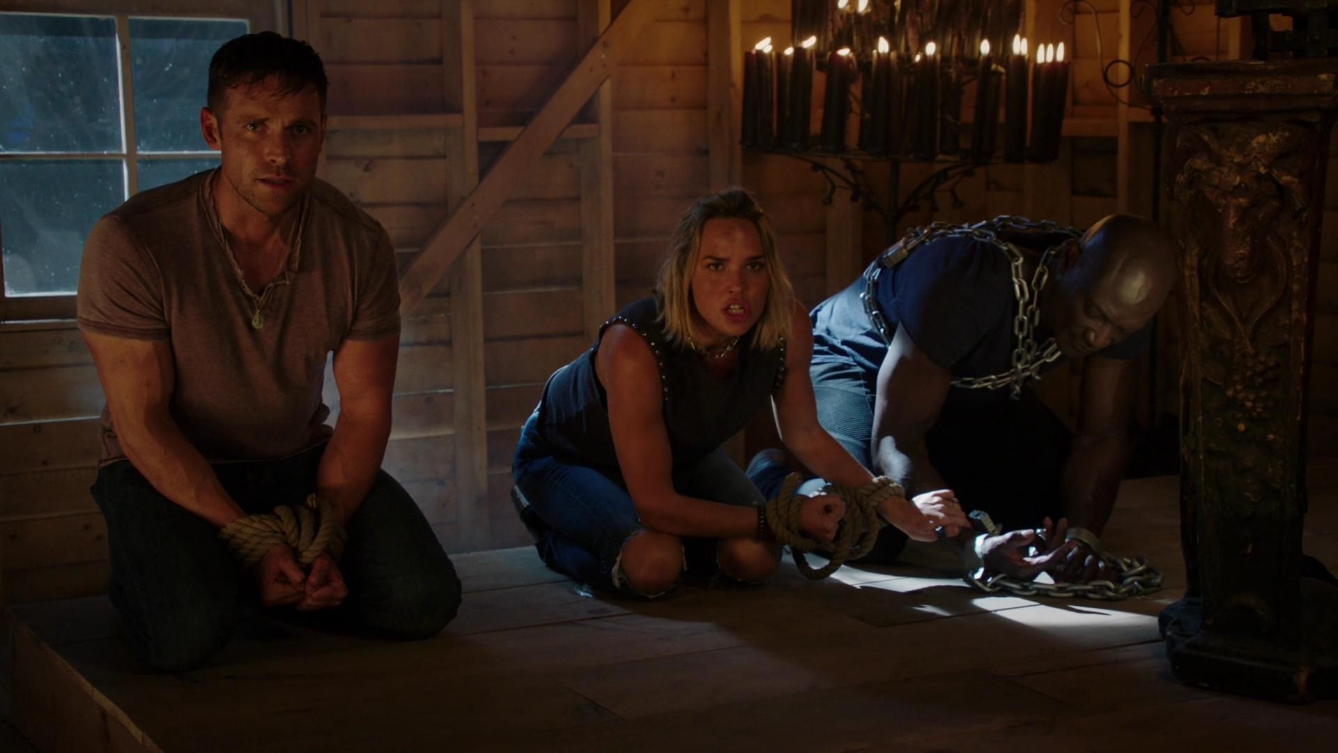 MidnightTexas-S02E08-163.jpg