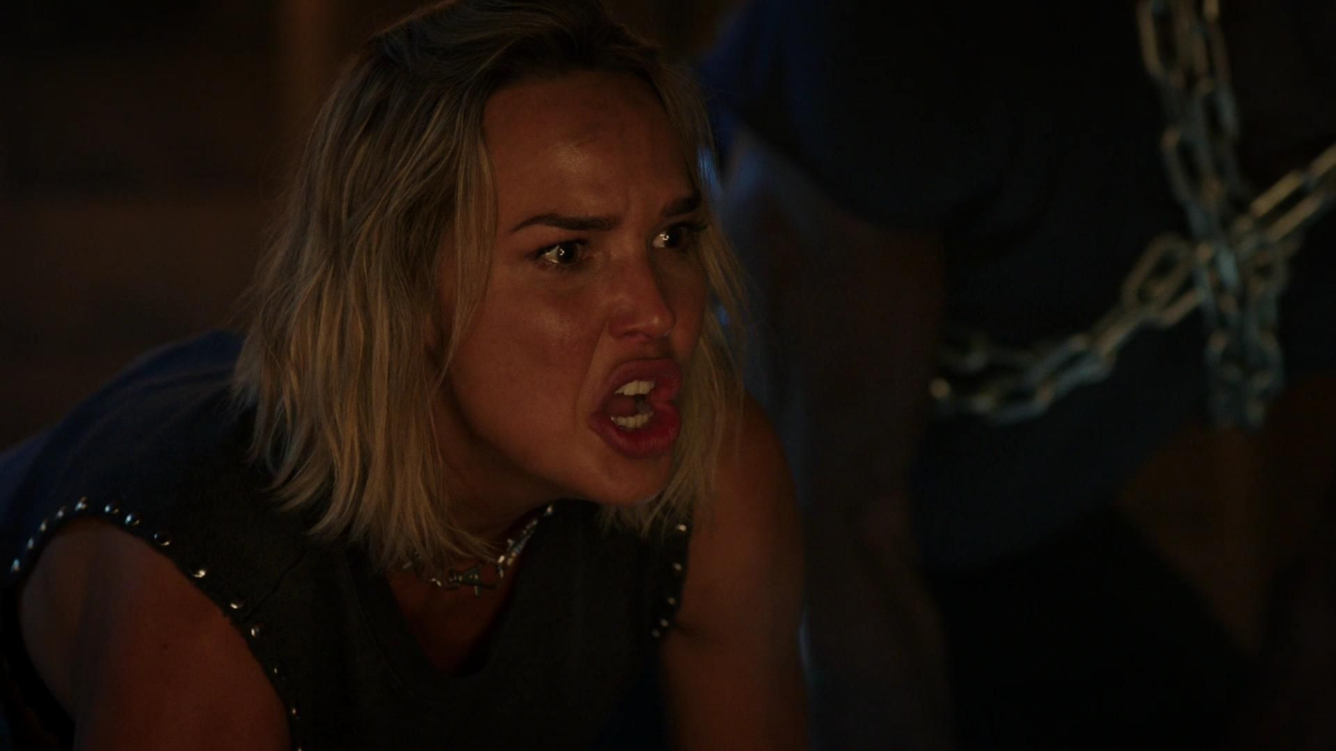 MidnightTexas-S02E08-180.jpg