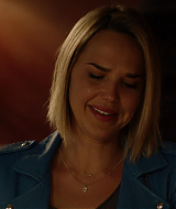 MidnightTexas-S02E08-025.jpg