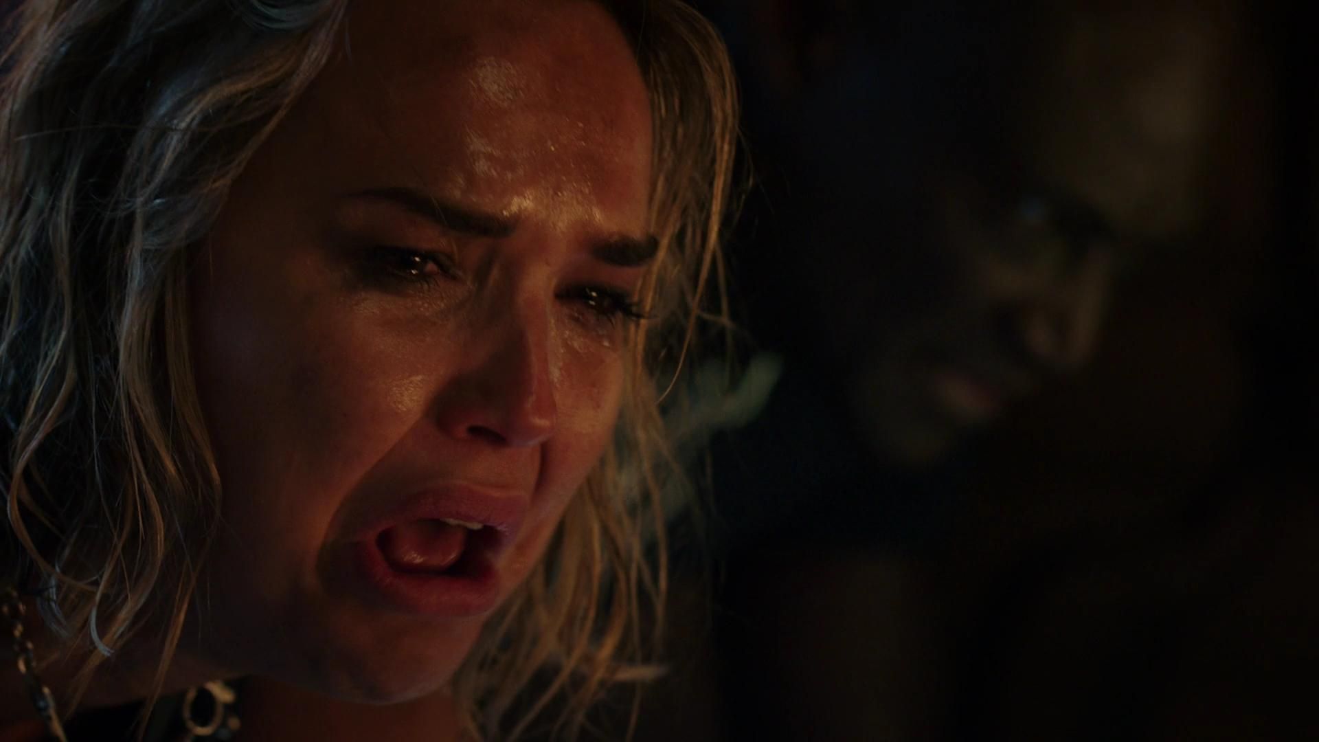 MidnightTexas-S02E09-007.jpg