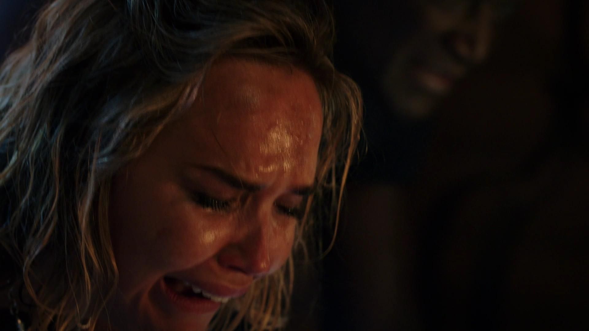 MidnightTexas-S02E09-008.jpg