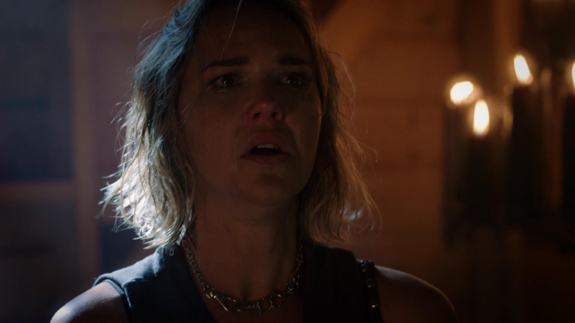 MidnightTexas-S02E09-014.jpg