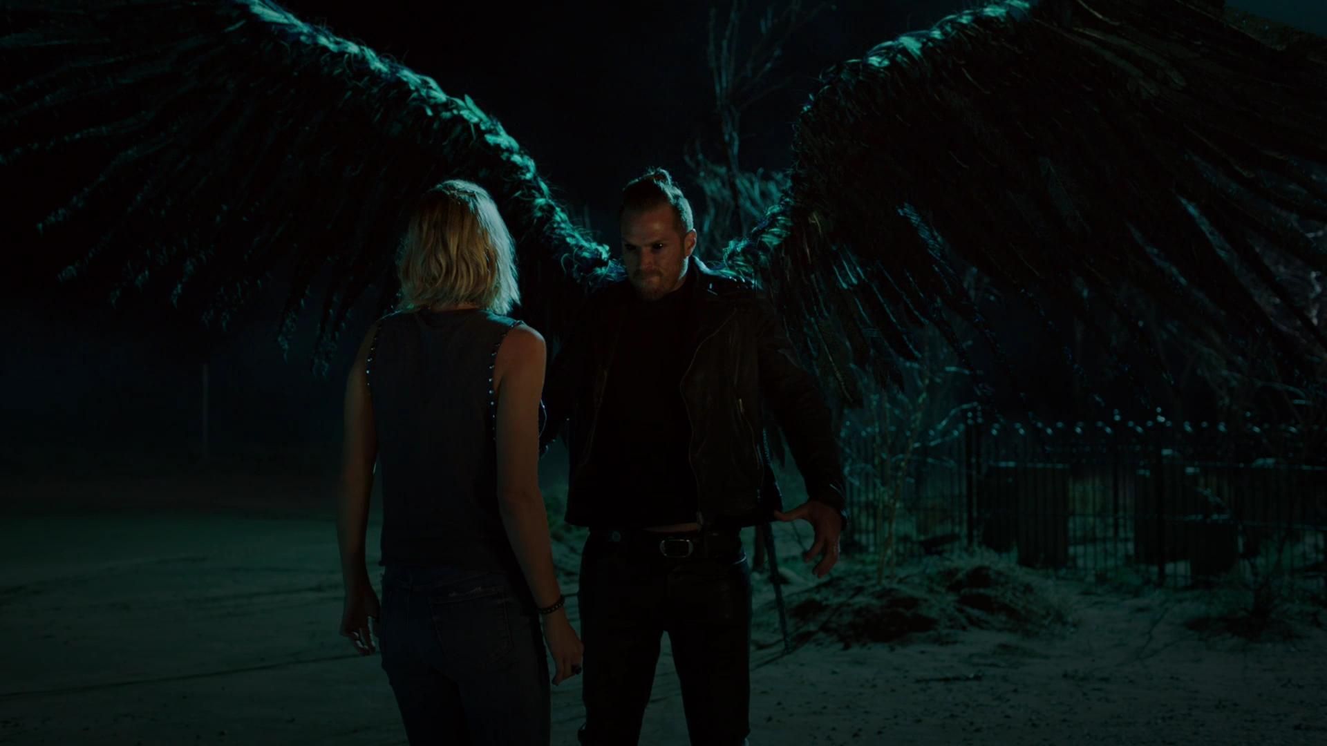 MidnightTexas-S02E09-110.jpg