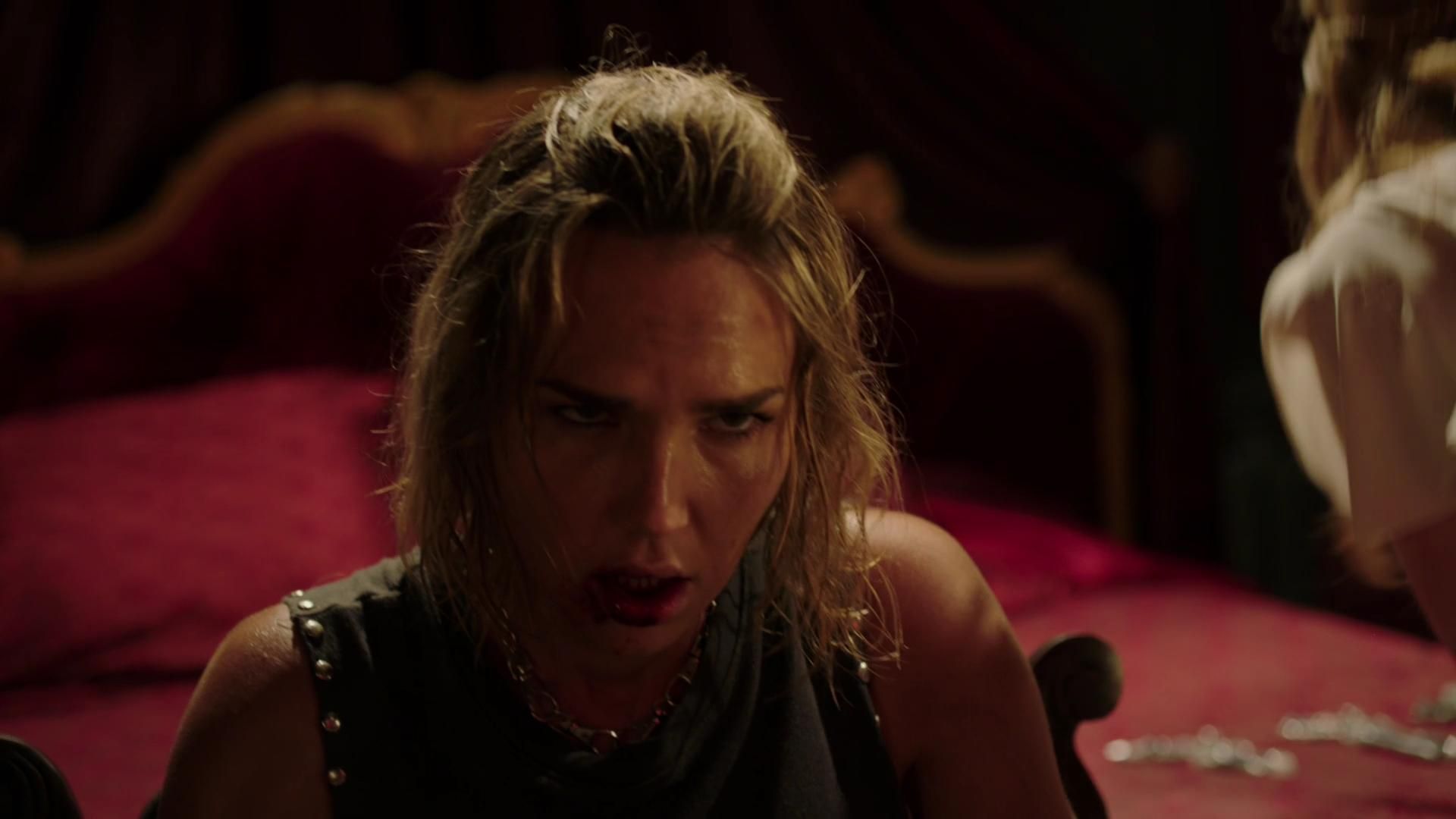 MidnightTexas-S02E09-118.jpg