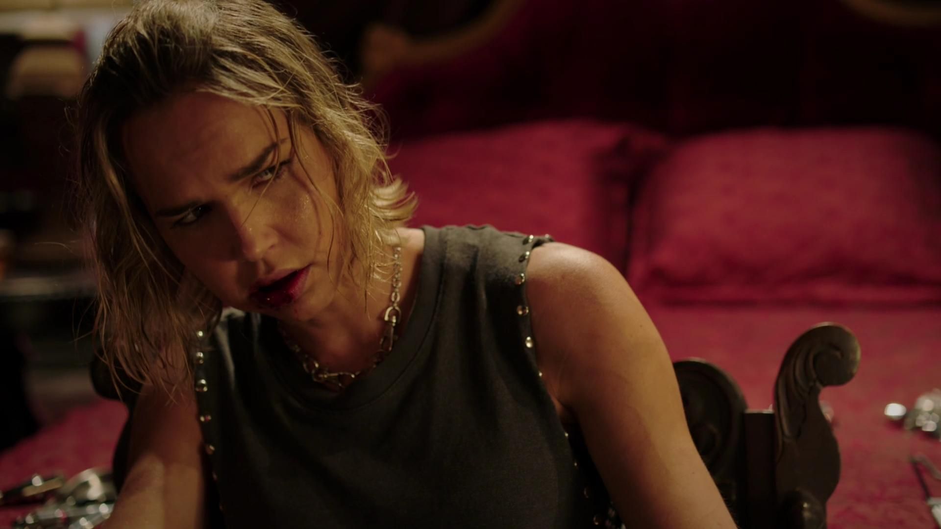 MidnightTexas-S02E09-125.jpg
