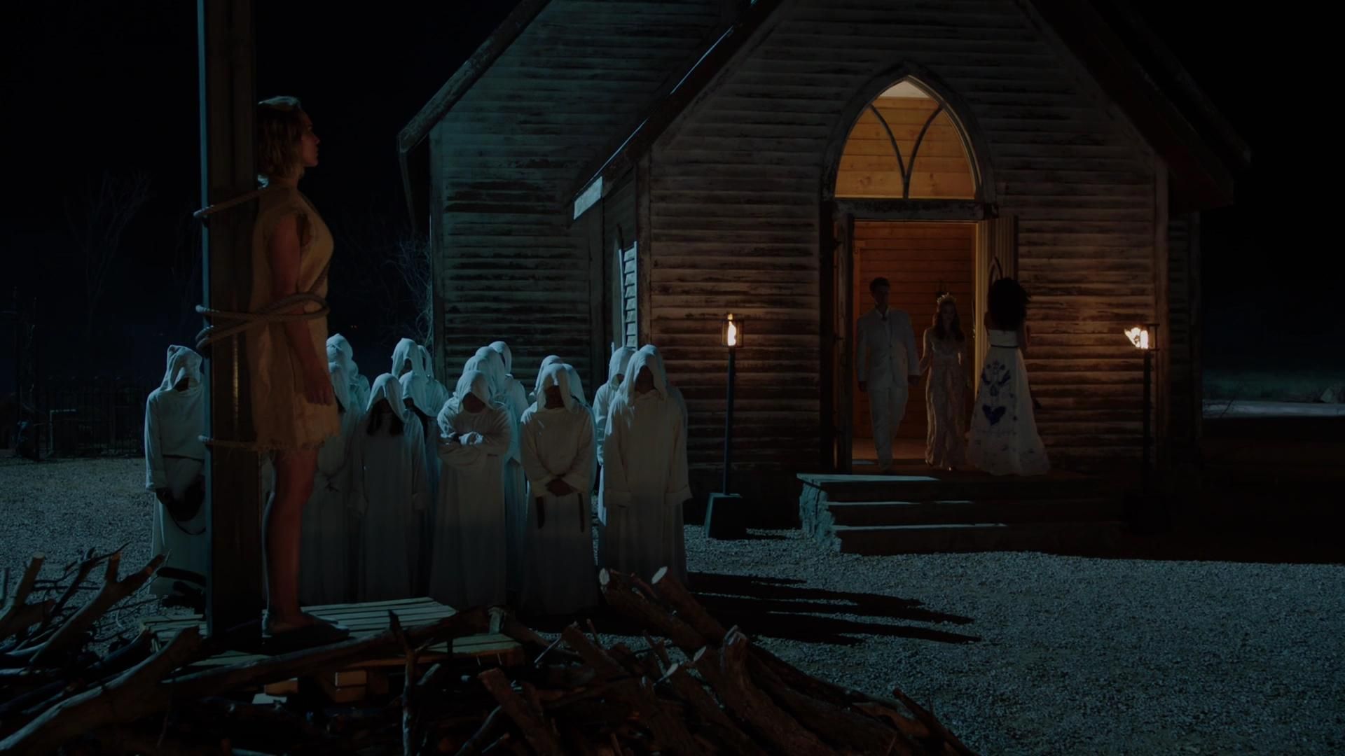 MidnightTexas-S02E09-188.jpg
