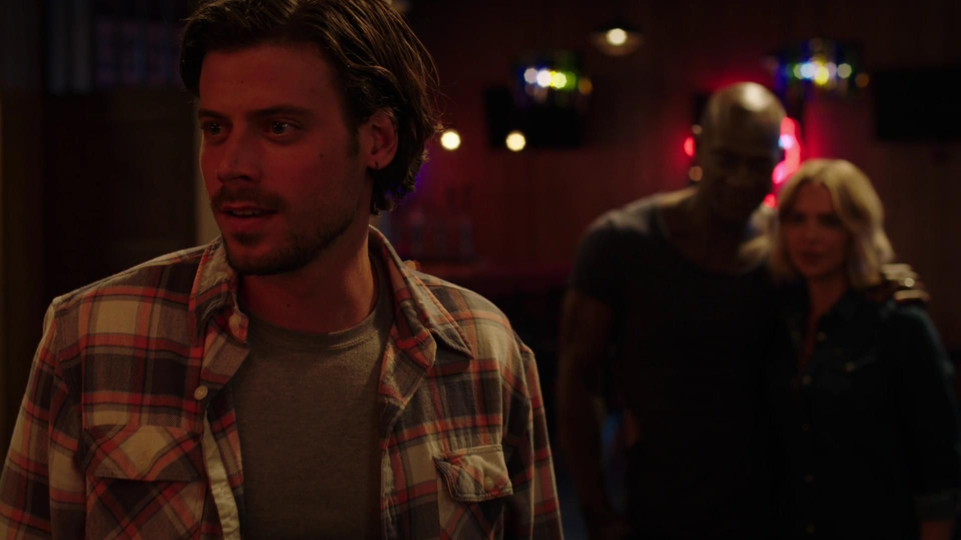 MidnightTexas-S02E09-232.jpg