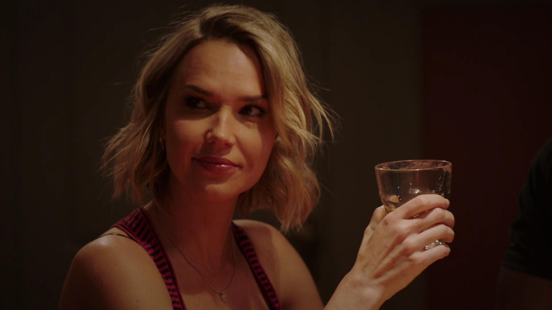 MidnightTexas-S02E09-261.jpg