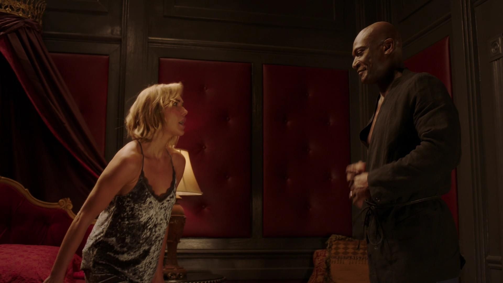 MidnightTexas-S02E09-278.jpg