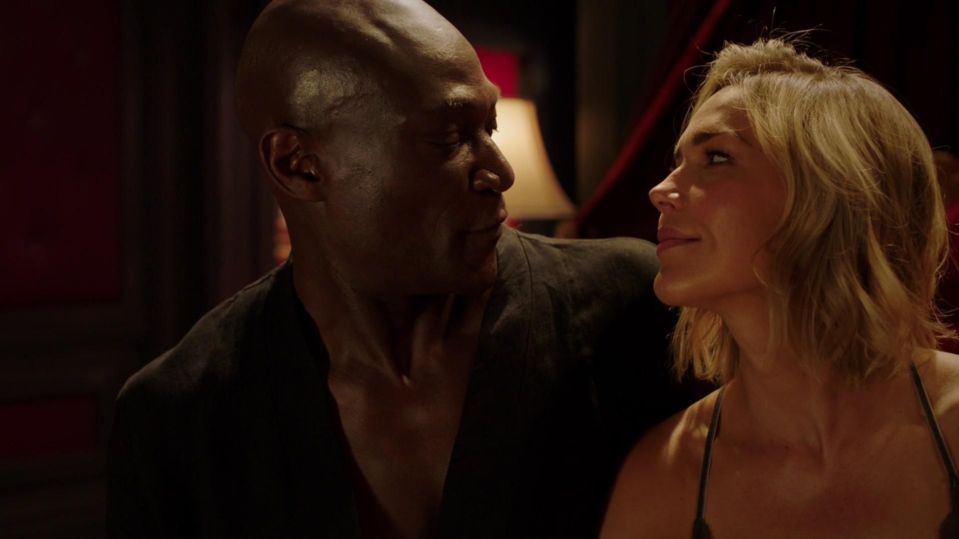 MidnightTexas-S02E09-307.jpg